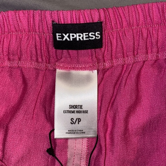 NWT EXPRESS Ruffle Shorts (small) - Picture 7 of 7